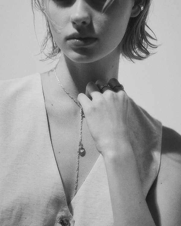 Twin hearts cuff silver 詳細画像