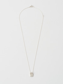 QUESERA note book necklace